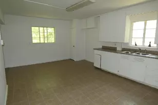 1627 Ogden Ave, Benton Harbor, MI 49022 - Photo 14