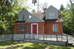 1627 Ogden Ave, Benton Harbor, MI 49022 - Photo 1