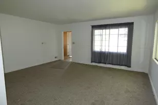 1627 Ogden Ave, Benton Harbor, MI 49022 - Photo 12