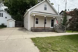 603 S George St, Ludington, MI 49431 - Photo 1