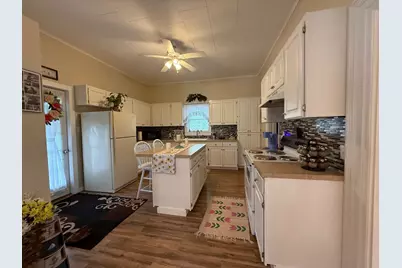 603 S George Street, Ludington, MI 49431 - Photo 2