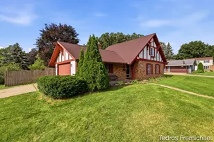 2423 Ridgefield Rd, Portage, MI 49024 - Photo 2