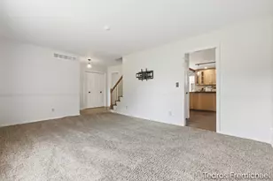 2423 Ridgefield Rd, Portage, MI 49024 - Photo 4