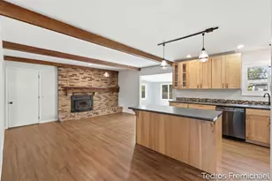 2423 Ridgefield Rd, Portage, MI 49024 - Photo 6