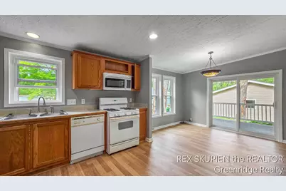 571 W Eagle Ridge, White Cloud, MI 49349 - Photo 12