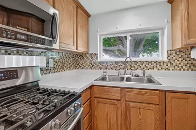 201 Tipperary Street, Michigan Center, MI 49254 - Photo 6