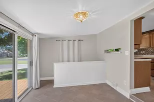201 Tipperary St, Michigan Center, MI 49254 - Photo 10