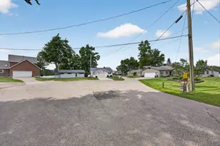 7837 Bay Mdw, Canadian Lakes, MI 49346 - Photo 44