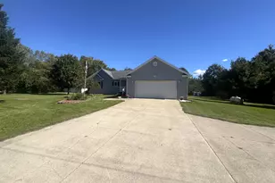 14021 Pardee Rd, Buchanan, MI 49107 - Photo 4