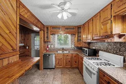 536 E Oakridge Street, Ferndale, MI 48220 - Photo 12