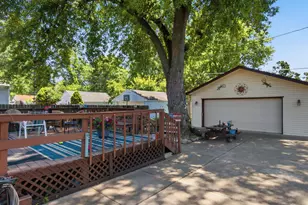 25073 Andover Dr, Dearborn Heights, MI 48125 - Photo 22