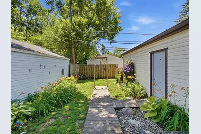 25073 Andover Drive, Dearborn Heights, MI 48125 - Photo 24