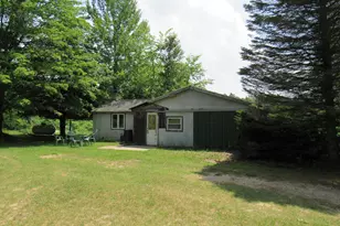 710 N 204th Ave, Hesperia, MI 49421 - Photo 2