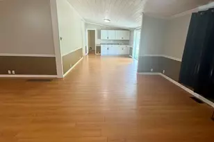 646 George St, Clare, MI 48617 - Photo 4