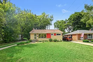 1411 Collegewood St, Ypsilanti, MI 48197 - Photo 2