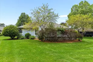 2311 Shoreham Highlands St, Saint Joseph, MI 49085 - Photo 32