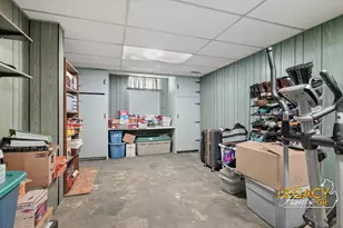 1031 Worcester Dr NE, Grand Rapids, MI 49505 - Photo 24