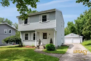 1031 Worcester Dr NE, Grand Rapids, MI 49505 - Photo 1