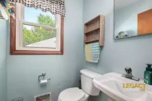 1031 Worcester Dr NE, Grand Rapids, MI 49505 - Photo 16