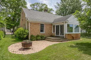 2514 Glenwood Dr, Kalamazoo, MI 49008 - Photo 2