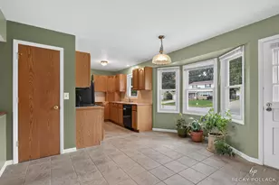 1712 41st St SW, Wyoming, MI 49519 - Photo 4