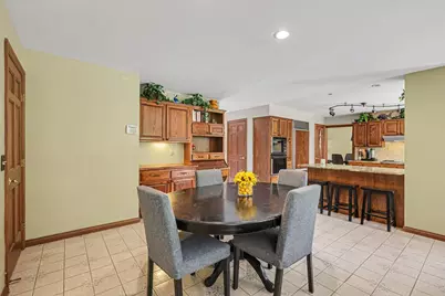 709 Snowmass Drive, Rochester Hills, MI 48309 - Photo 8