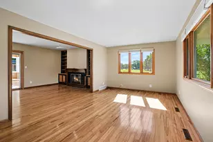 4761 E Arrowhead Dr, Berrien Springs, MI 49103 - Photo 8