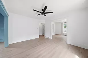 228 N Thompson St, Jackson, MI 49202 - Photo 10