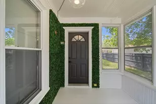 228 N Thompson St, Jackson, MI 49202 - Photo 6