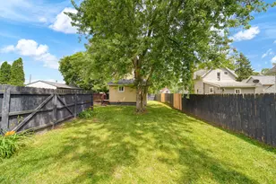228 N Thompson St, Jackson, MI 49202 - Photo 40