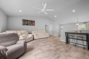 126 Wheeling St, Bangor, MI 49013 - Photo 10