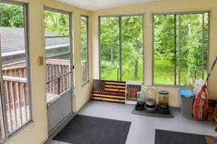 137 Park Ave, Allegan, MI 49010 - Photo 4