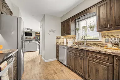 513 Stone Ridge Drive, Lansing, MI 48917 - Photo 12