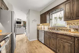 513 Stone Ridge Dr, Lansing, MI 48917 - Photo 12