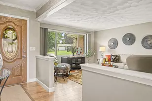 513 Stone Ridge Dr, Lansing, MI 48917 - Photo 6