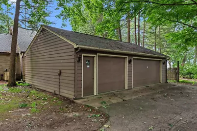 4630 E Gull Lake Drive, Hickory Corners, MI 49060 - Photo 24