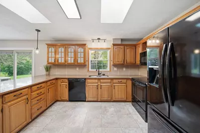 3720 Saint Anne Avenue, Jackson, MI 49201 - Photo 12