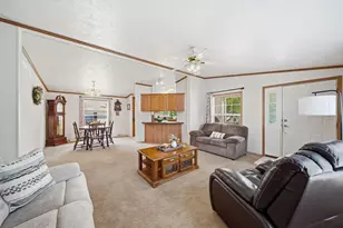 310 Grand River Dr, Adrian, MI 49221 - Photo 16