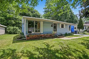 354 Lesada Ave, Shelby, MI 49455 - Photo 2