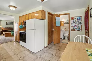 354 Lesada Ave, Shelby, MI 49455 - Photo 6