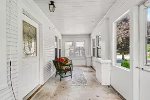 2041 Edgewood Ave NE, Grand Rapids, MI 49505 - Photo 14