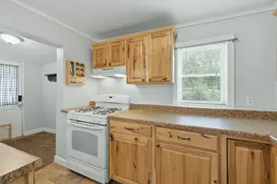 1629 Bristol Ave NW, Grand Rapids, MI 49504 - Photo 6