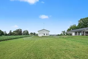 1527 W David Hwy, Ionia, MI 48846 - Photo 26