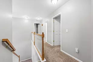 9860 Chambray St, Portage, MI 49002 - Photo 18