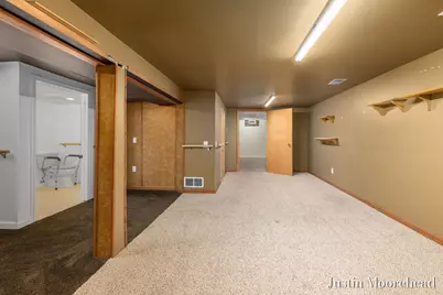 1552 41st Street SW, Wyoming, MI 49509 - Photo 16