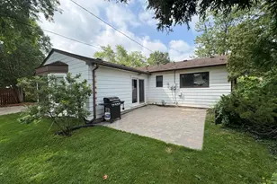 1577 S Dowling St, Westland, MI 48186 - Photo 4