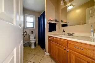 1577 S Dowling St, Westland, MI 48186 - Photo 16