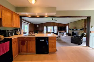 1577 S Dowling St, Westland, MI 48186 - Photo 18