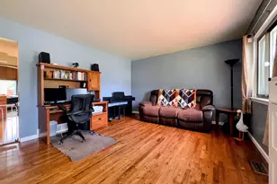 1577 S Dowling St, Westland, MI 48186 - Photo 12