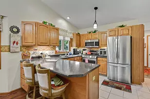 832 Highbanks Dr, Allegan, MI 49010 - Photo 8
